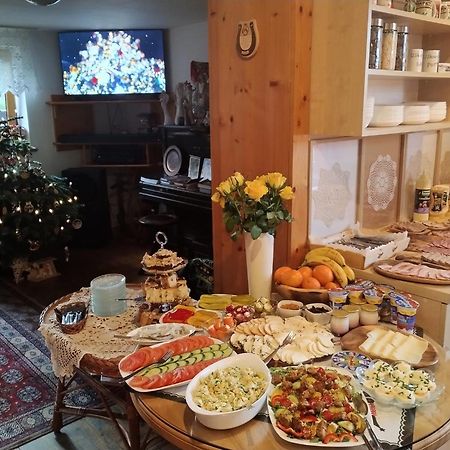 "U Skowronkow" Bed and Breakfast Bukowina Tatrzańska Exteriör bild