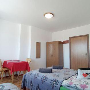 "U Skowronkow" Bed and Breakfast Bukowina Tatrzańska Exteriör bild